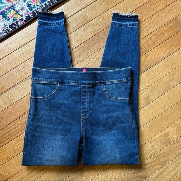 SPANX Distressed Ankle Skinny Jeans Raw Hem Womens Large Blue - Picture 12 of 12